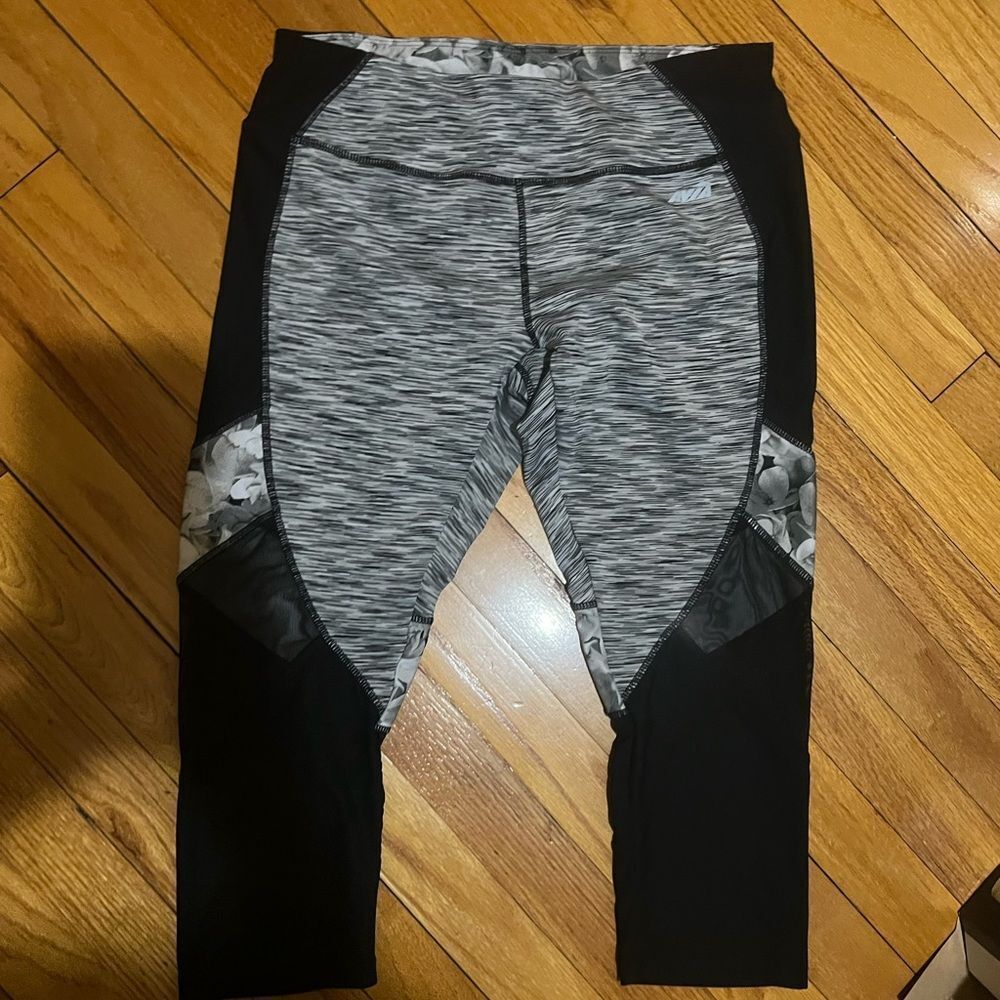 Avia Black and Gray Kids Leggings